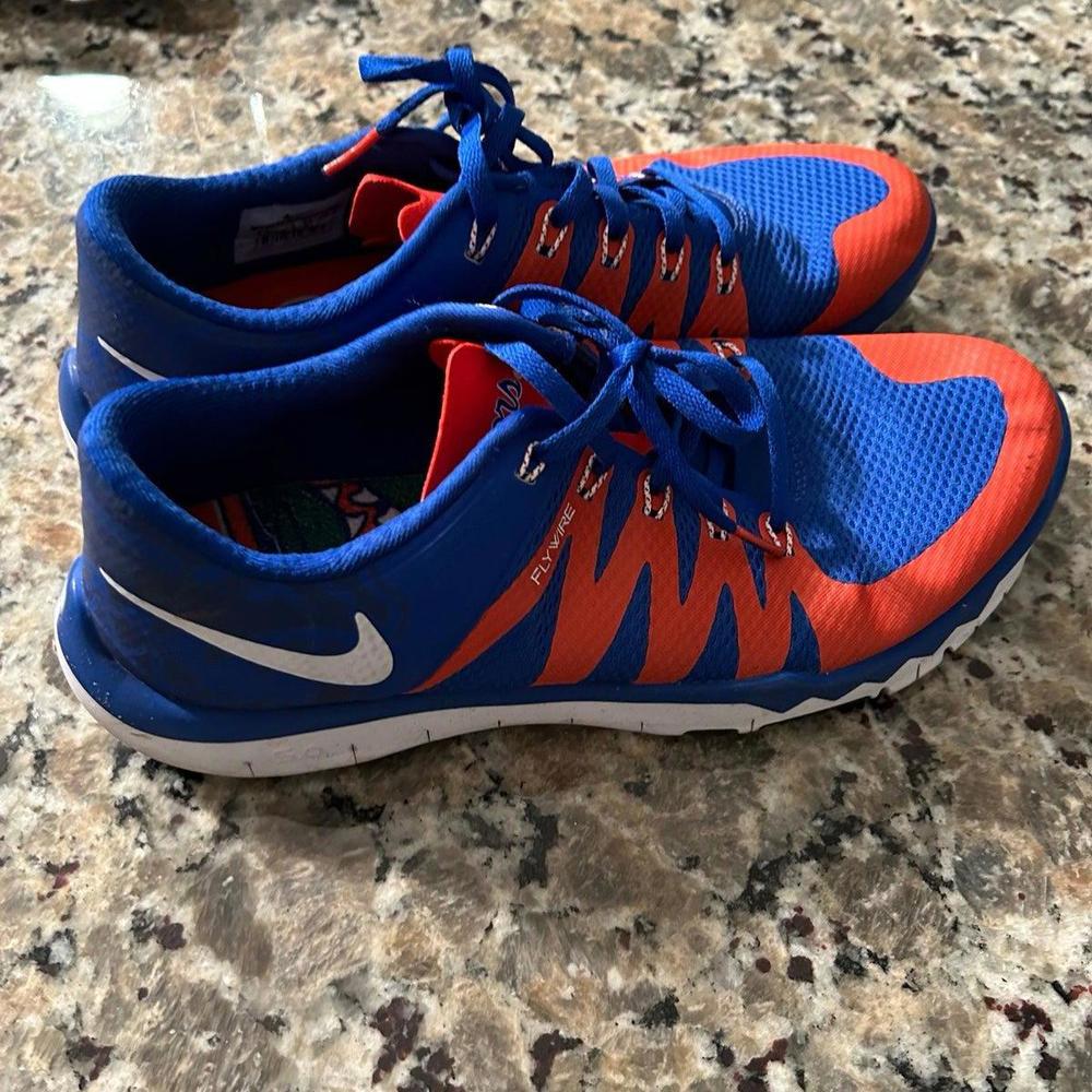 Nike Men's Blue and Orange Training Shoes
